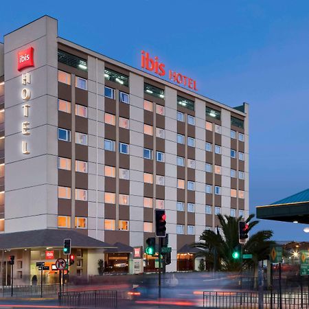 Hotel Ibis Santiago Estacion Central Exterior foto